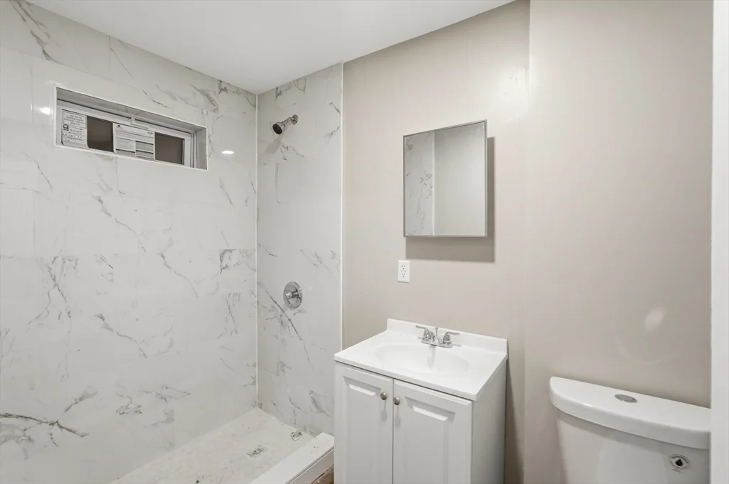 2 bed, 1 bath apartment for rent at 44 Pratt St Unit 1R, Fitchburg — photo 6 of 21