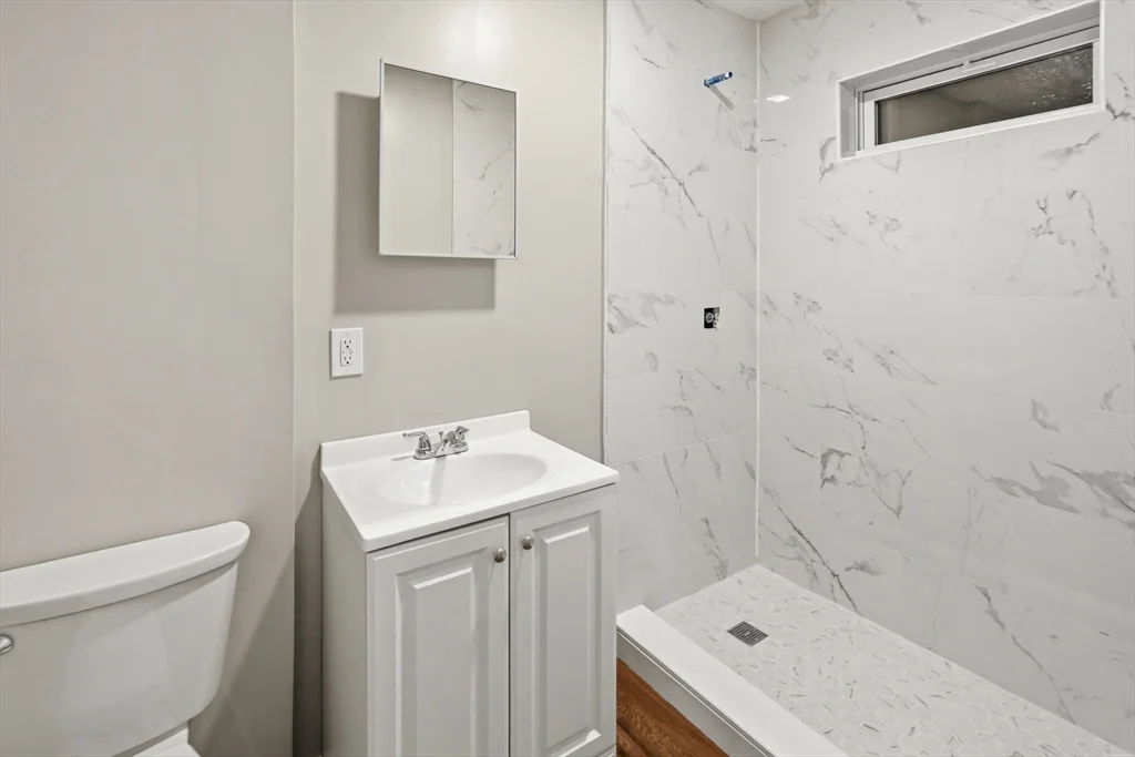 2 bed, 1 bath apartment for rent at 44 Pratt St Unit 3L, Fitchburg — photo 9 of 18