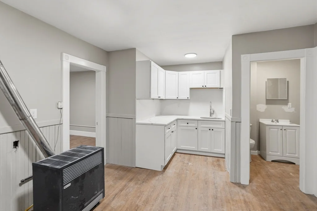 2 bed, 1 bath apartment for rent at 44 Pratt St Unit 3L, Fitchburg — photo 5 of 18