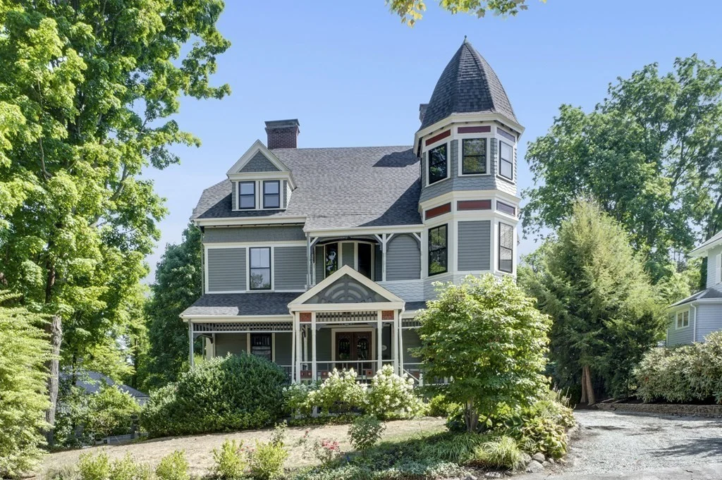 6 bed, 4+ bath apartment for rent at 44 Putnam St, West Newton