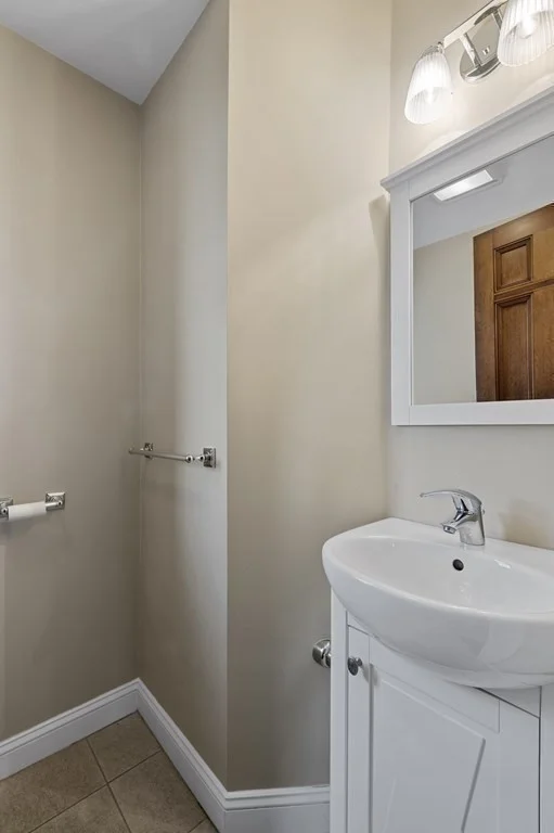 6 bed, 4+ bath apartment for rent at 44 Putnam St, West Newton — photo 17 of 28
