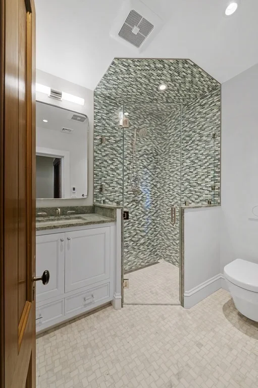 6 bed, 4+ bath apartment for rent at 44 Putnam St, West Newton — photo 11 of 28