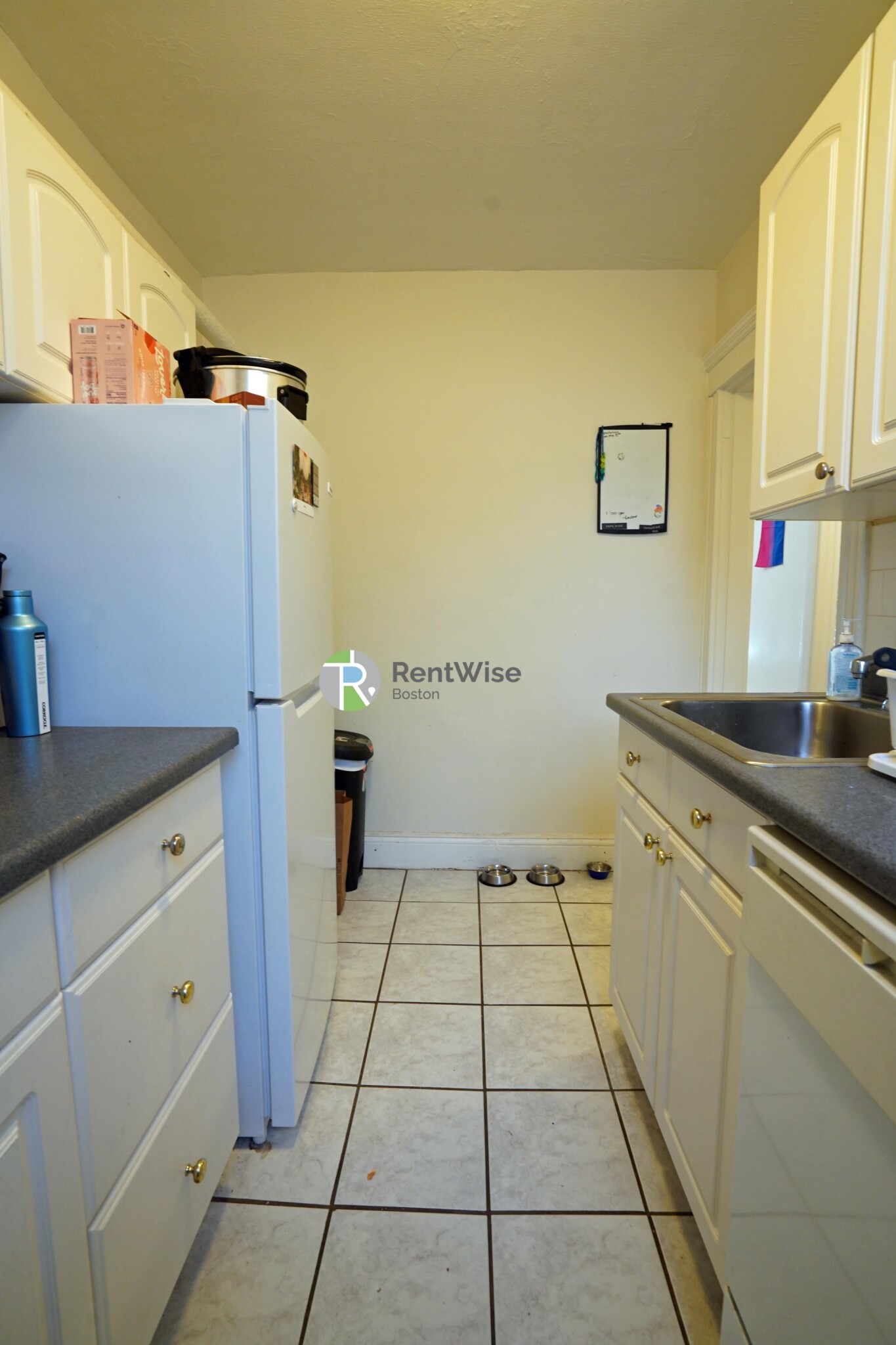 1 bed, 1 bath apartment for rent at 44 Quint Ave Unit B, Brighton — photo 9 of 18