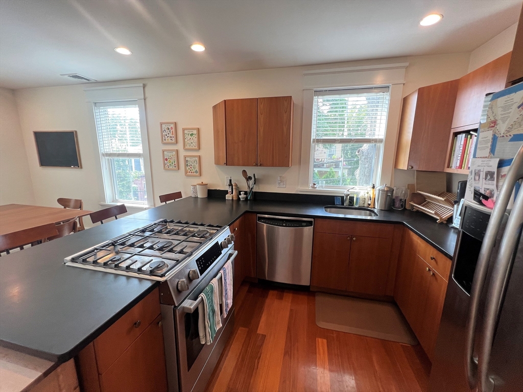 2 bed, 1 bath apartment for rent at 44 Rockview St Unit 3, Jamaica Plain — photo 7 of 29