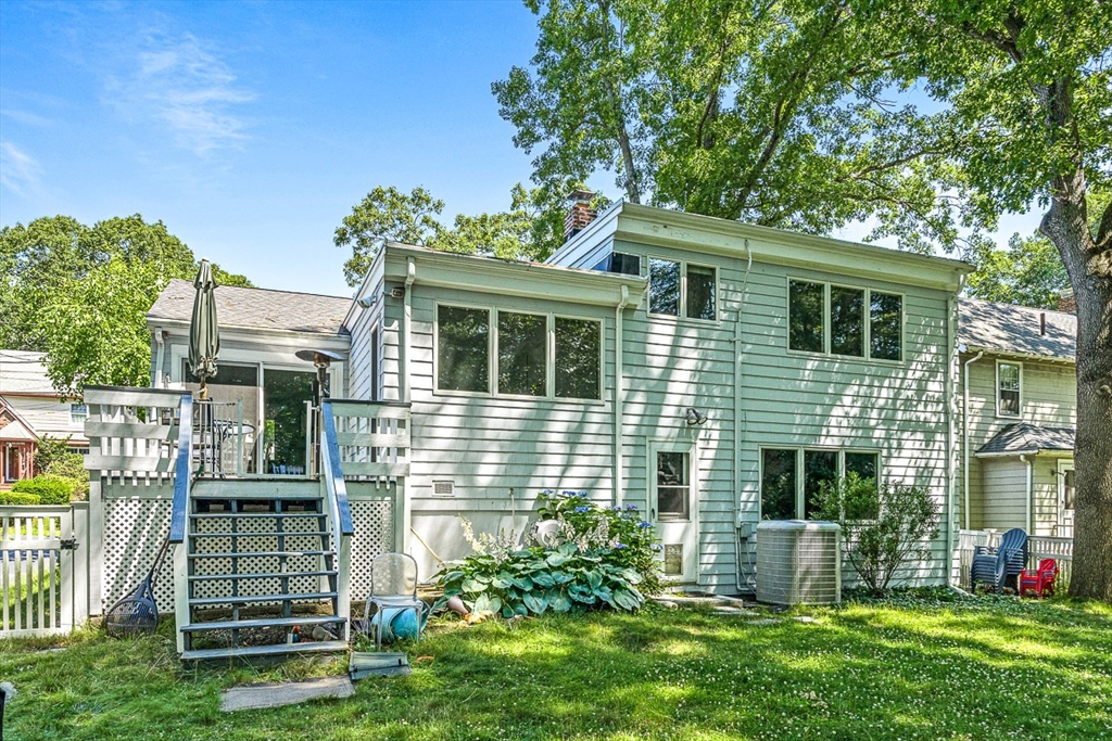 3 bed, 2 bath apartment for rent at 44 Rowena Rd, Newton — photo 22 of 23