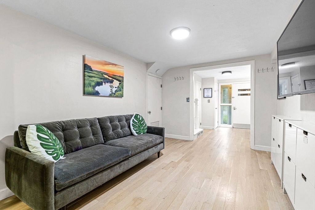 3 bed, 2 bath apartment for rent at 44 Rowena Rd, Newton — photo 20 of 23