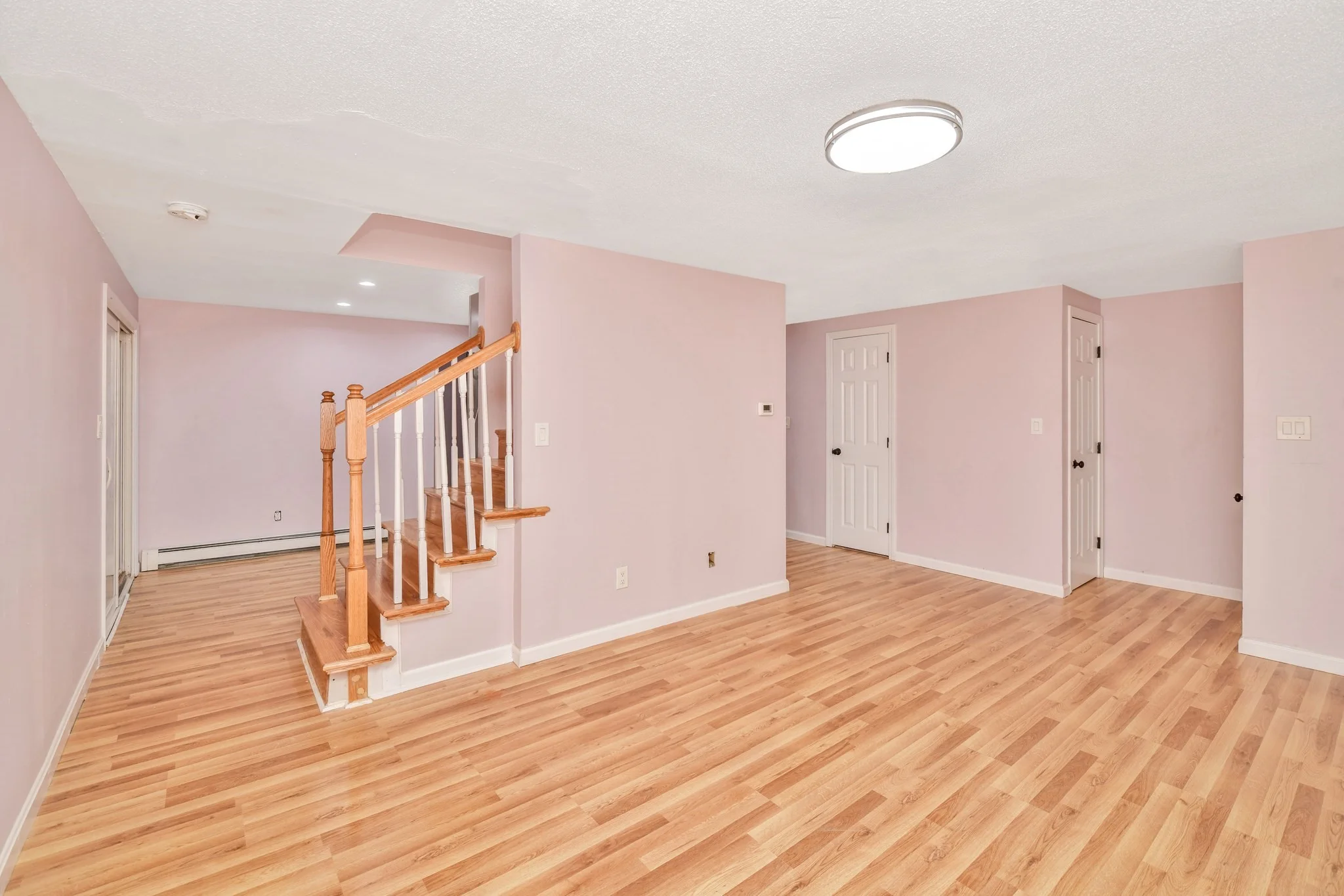 3 bed, 1 bath apartment for rent at 44 Russel St Unit E, Fall River — photo 5 of 12