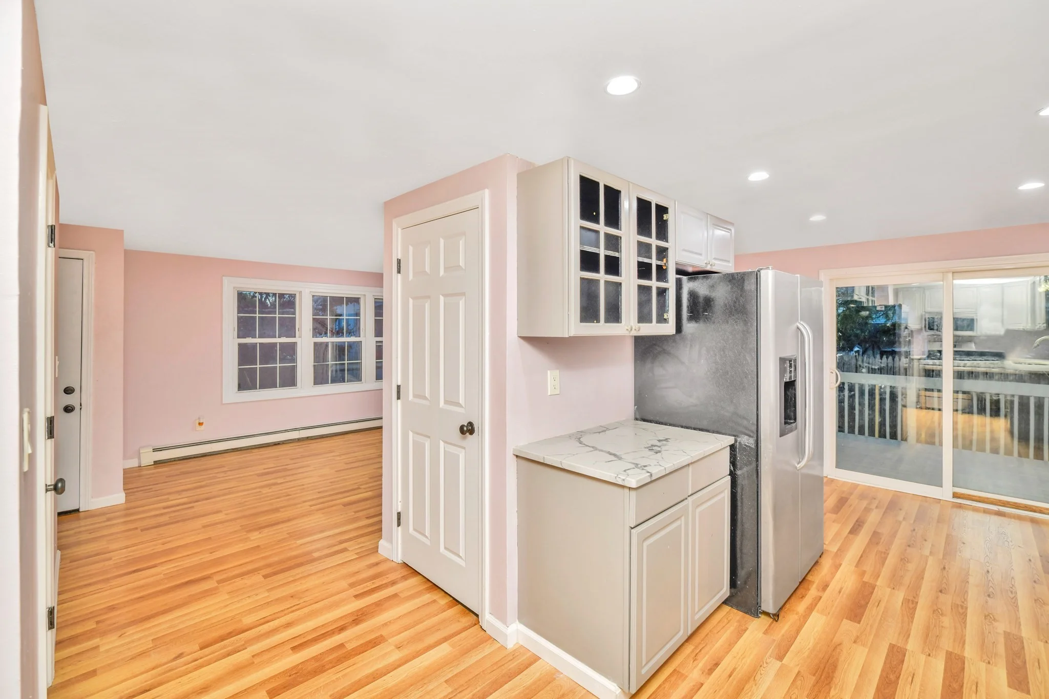 3 bed, 1 bath apartment for rent at 44 Russel St Unit E, Fall River — photo 3 of 12