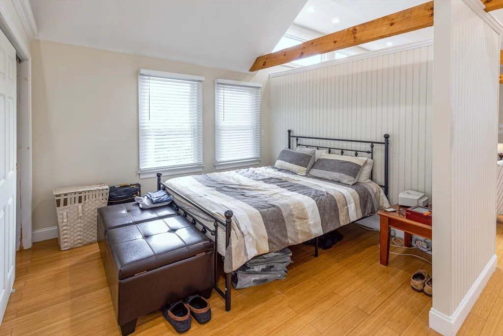 1 bed, 1 bath apartment for rent at 44 Russell St Unit R, Downtown — photo 12 of 18