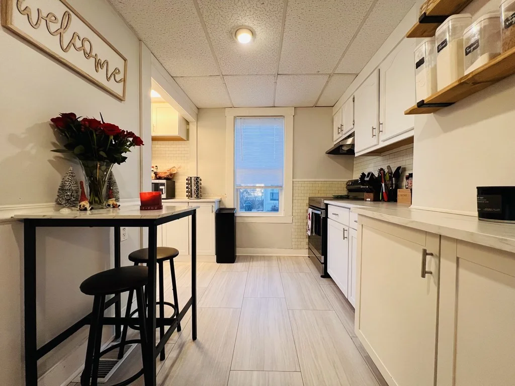 2 bed, 1 bath apartment for rent at 44 School Unit 1, Middleboro — photo 5 of 26