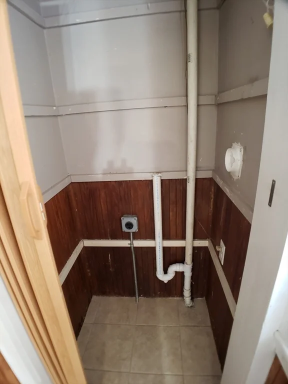 2 bed, 1 bath apartment for rent at 44 Sharon St Unit 1, Medford — photo 12 of 15