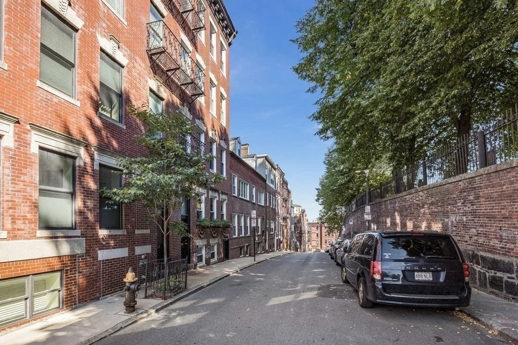 1 bed, 1 bath apartment for rent at 44 Snow Hill St Unit 1, North End — photo 8 of 8