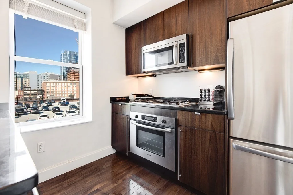 2 bed, 1 bath apartment for rent at 44 Snow Hill St Unit 4, North End — photo 4 of 9