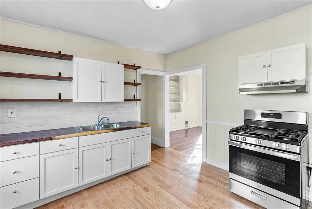 3 bed, 1 bath apartment for rent at 44 Speedwell St Unit 3, Dorchester — photo 24 of 24