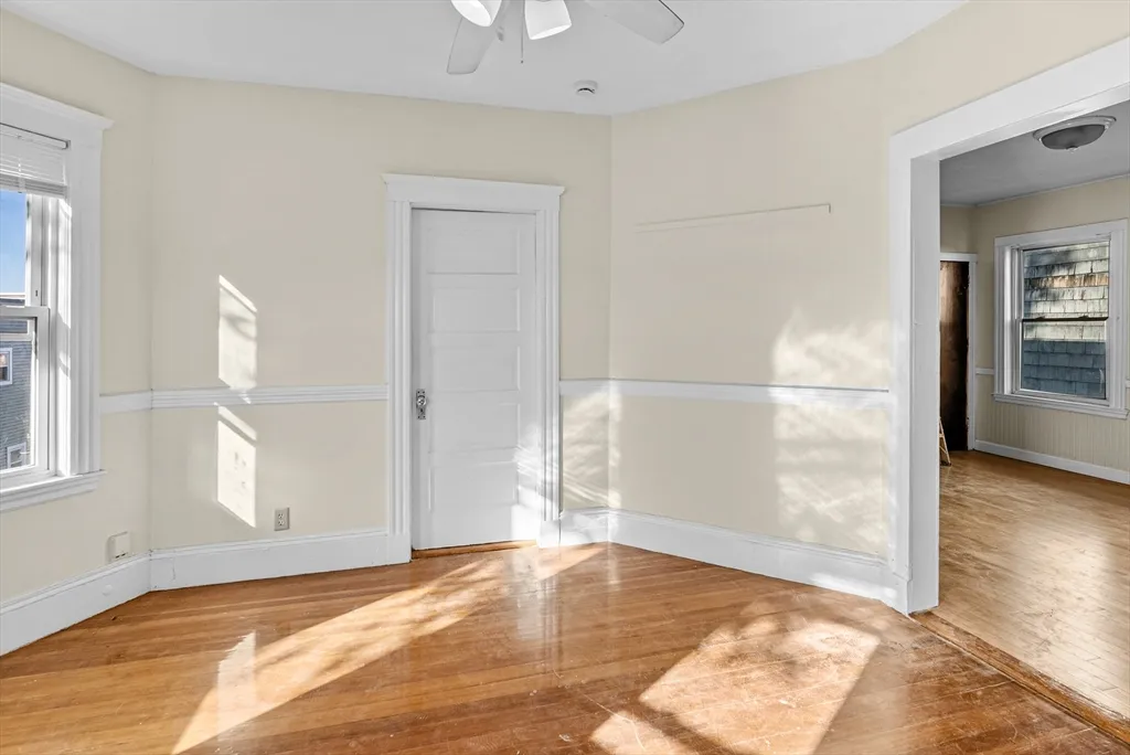 3 bed, 1 bath apartment for rent at 44 Speedwell St Unit 3, Dorchester — photo 4 of 24