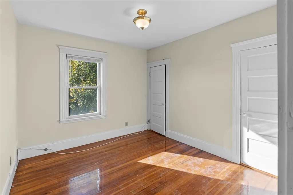 3 bed, 1 bath apartment for rent at 44 Speedwell St Unit 3, Dorchester — photo 15 of 24