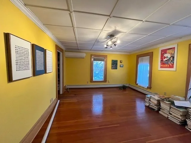 1 bed, 1 bath apartment for rent at 44 State St Unit 2F, Northampton — photo 8 of 16