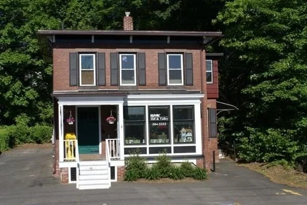 1 bed, 1 bath apartment for rent at 44 State St Unit 2F, Northampton