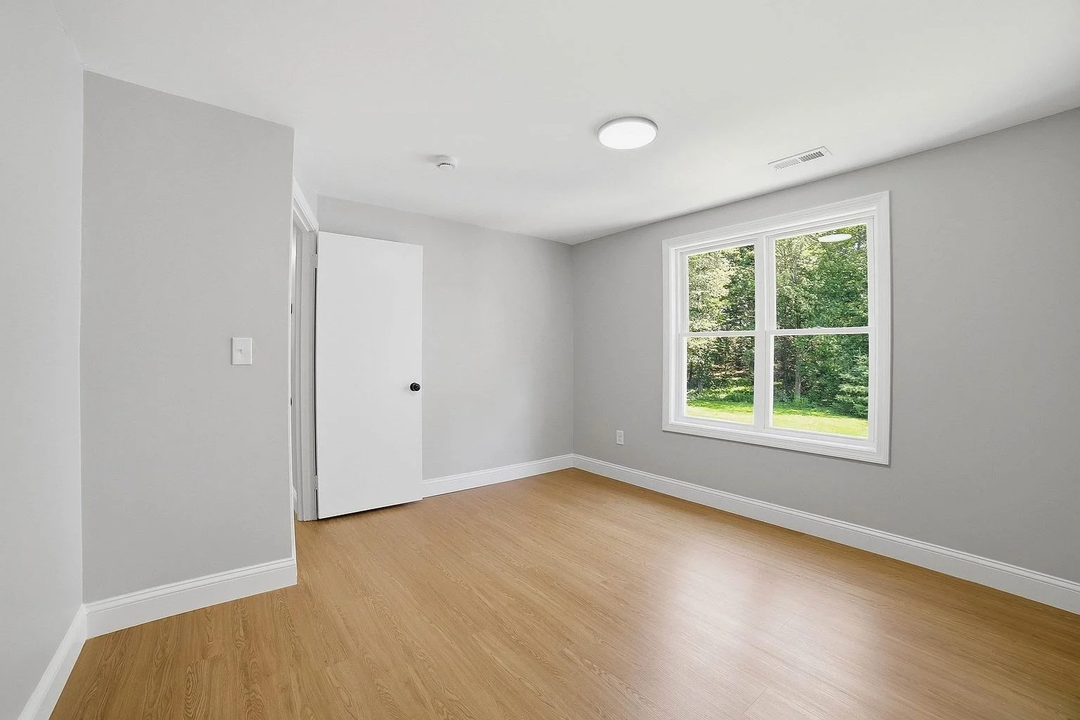 4 bed, 2 bath apartment for rent at 44 Topsfield Cir, Shrewsbury — photo 13 of 26