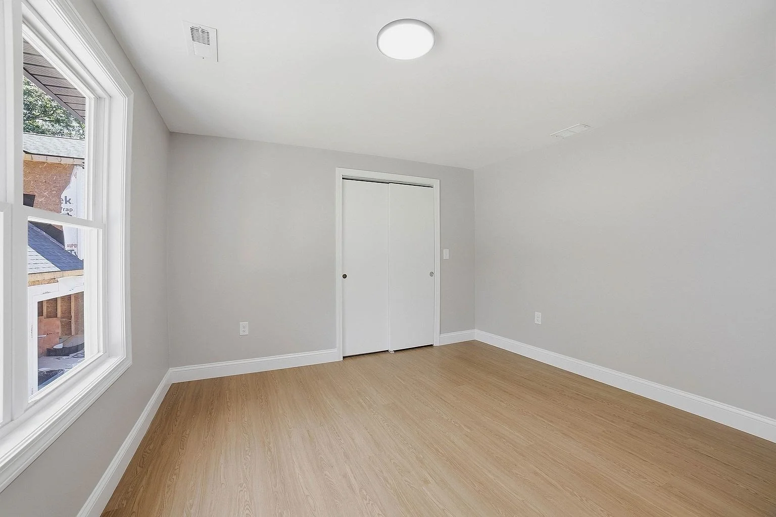 4 bed, 2 bath apartment for rent at 44 Topsfield Cir, Shrewsbury — photo 11 of 26