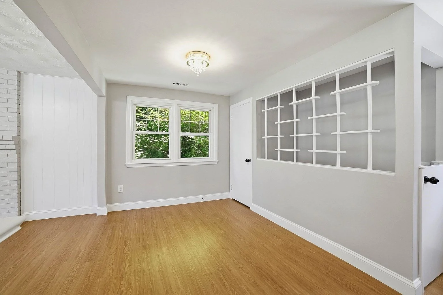 4 bed, 2 bath apartment for rent at 44 Topsfield Cir, Shrewsbury — photo 8 of 26