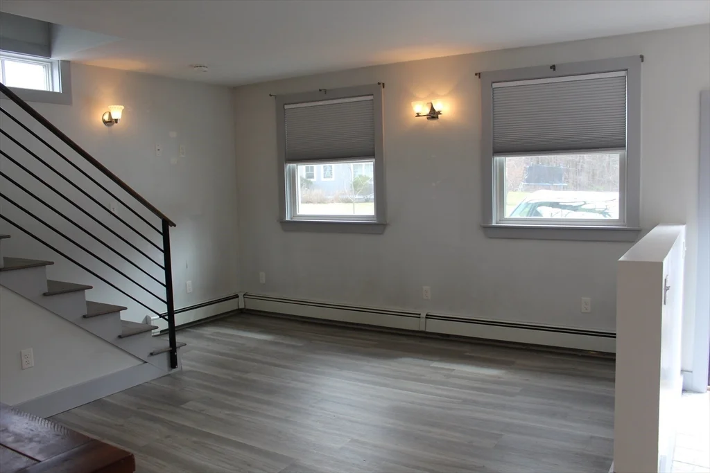 1 bed, 1 bath apartment for rent at 44 True Rd Unit 1, Salisbury — photo 7 of 17