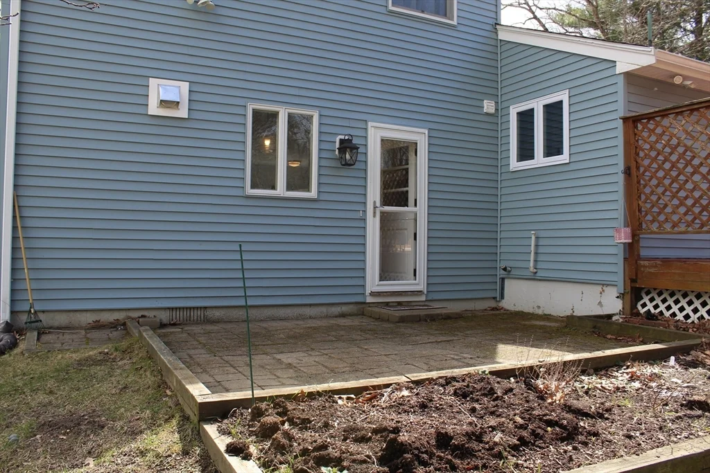 1 bed, 1 bath apartment for rent at 44 True Rd Unit 1, Salisbury — photo 16 of 17