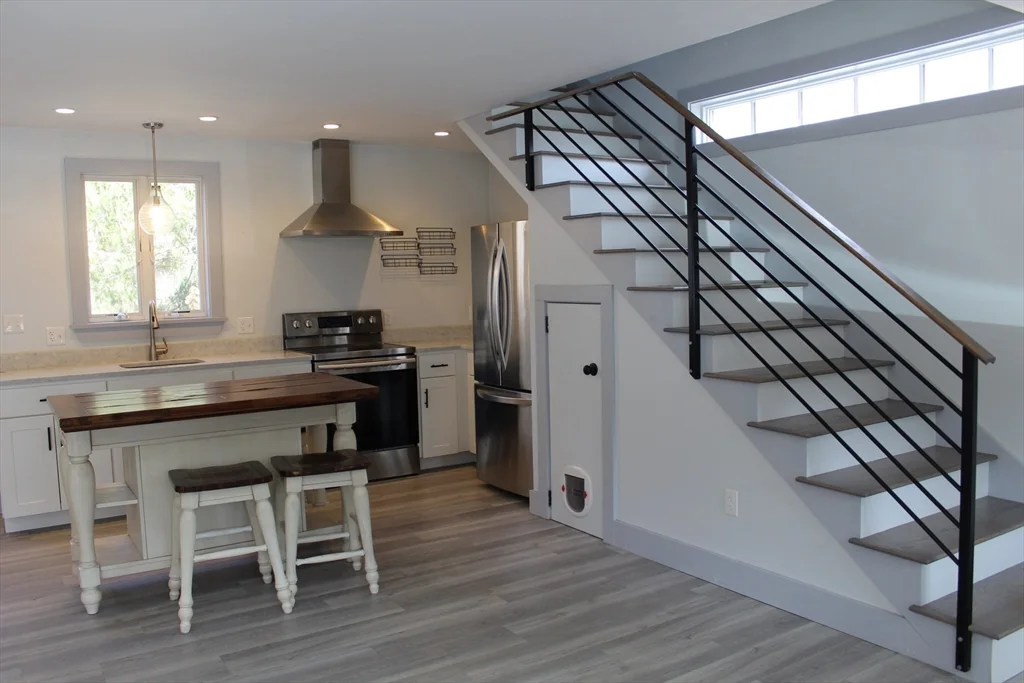 1 bed, 1 bath apartment for rent at 44 True Rd Unit 1, Salisbury — photo 8 of 17