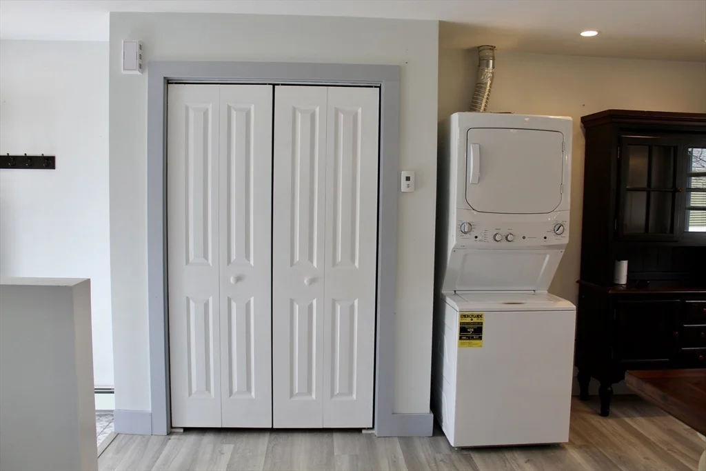 1 bed, 1 bath apartment for rent at 44 True Rd Unit 1, Salisbury — photo 5 of 17