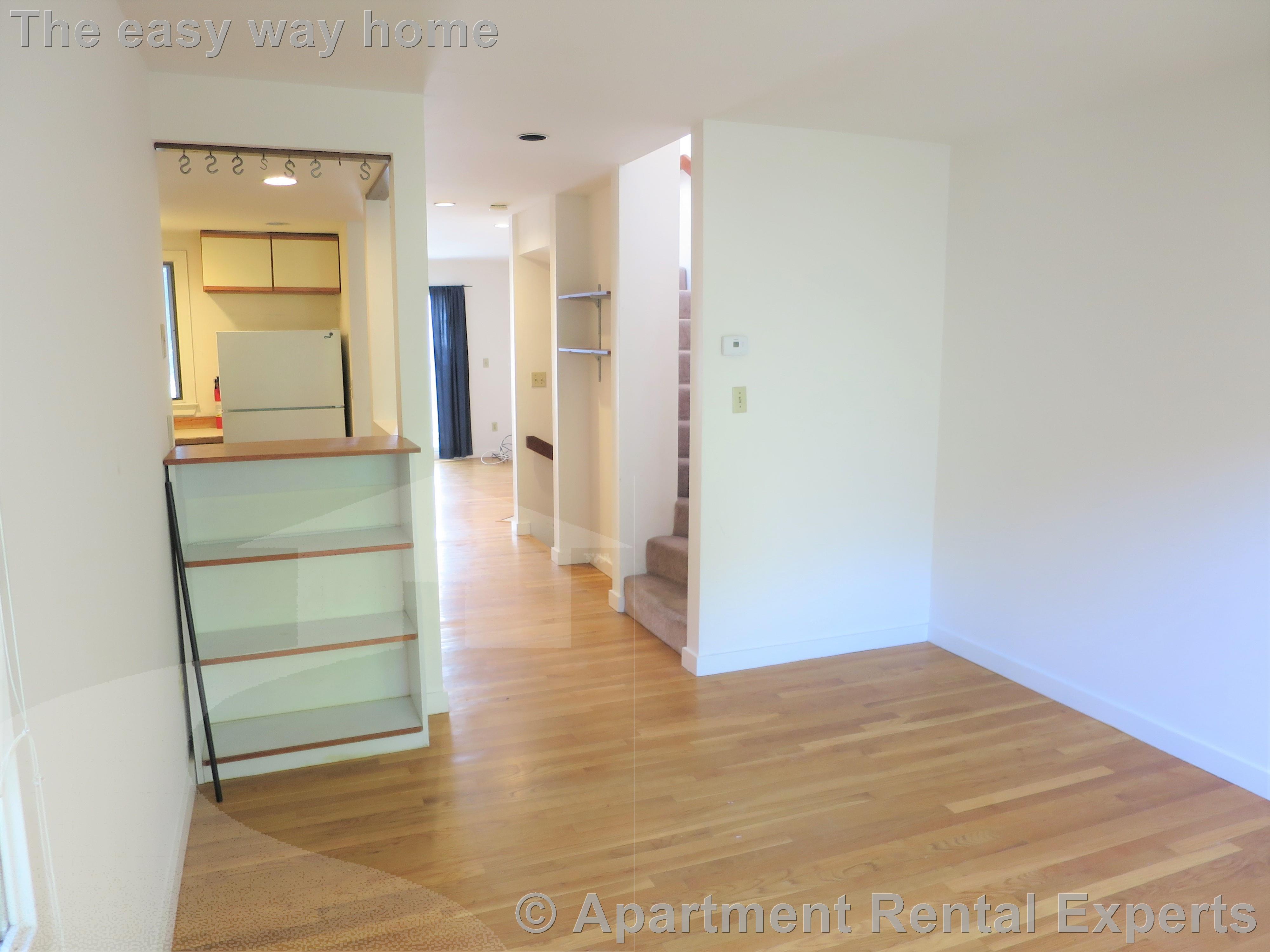 3 bed, 2 bath apartment for rent at 44 Union St Unit B ( right side), Kendall Square — photo 3 of 18