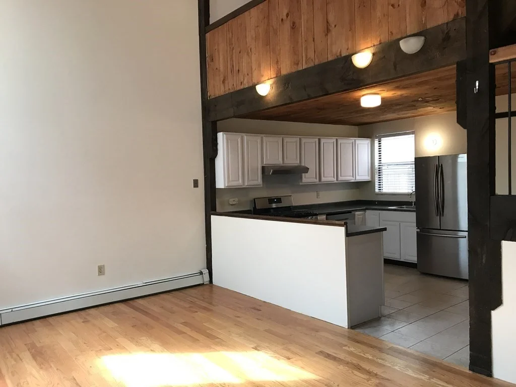 2 bed, 1 bath apartment for rent at 44 Valentine Unit A, Cambridgeport — photo 4 of 17