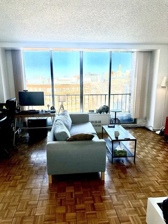 Studio bed, 1 bath apartment for rent at 44 Washington St Unit 1013, Brookline Village — photo 5 of 16