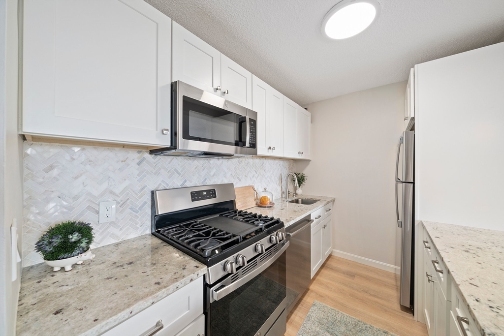 1 bed, 1 bath apartment for rent at 44 Washington St Unit 1104, Brookline Village — photo 4 of 26