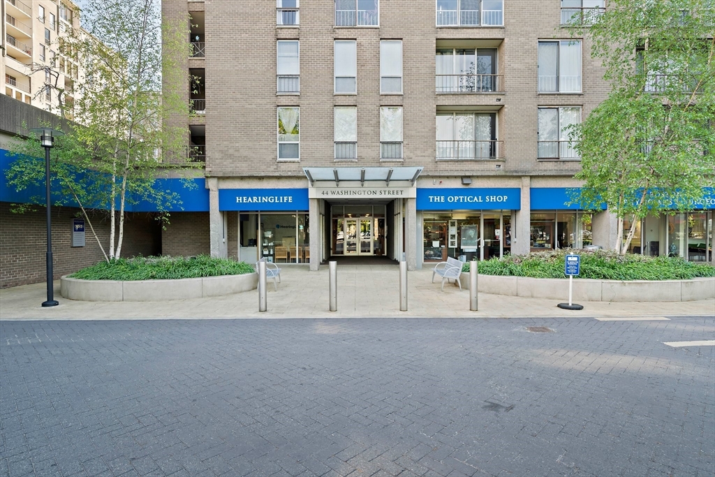 1 bed, 1 bath apartment for rent at 44 Washington St Unit 1104, Brookline Village — photo 15 of 26