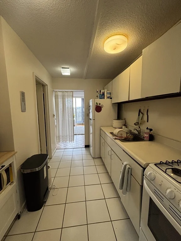 Studio bed, 1 bath apartment for rent at 44 Washington St Unit 1110, Brookline Village — photo 6 of 19