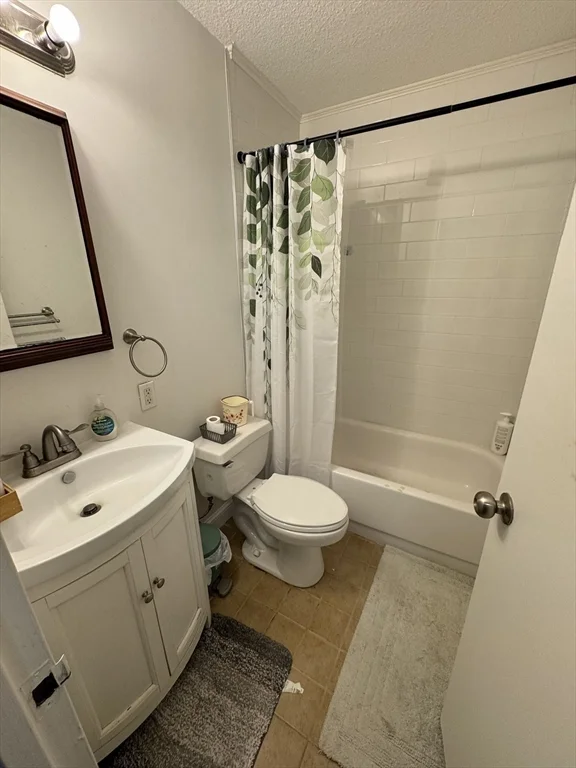 Studio bed, 1 bath apartment for rent at 44 Washington St Unit 208, Brookline Village — photo 4 of 13