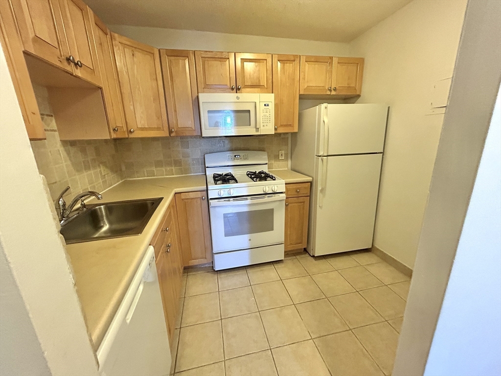 1 bed, 1 bath apartment for rent at 44 Washington St Unit 217, Brookline Village — photo 4 of 18