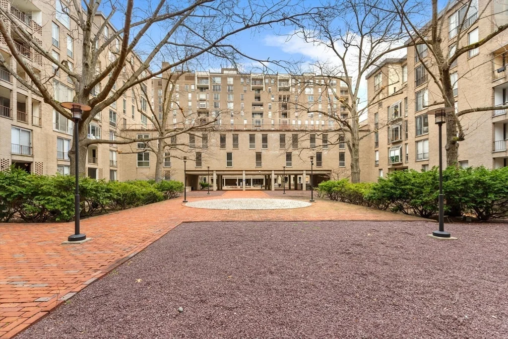 Studio bed, 1 bath apartment for rent at 44 Washington St Unit 313, Brookline Village — photo 6 of 11