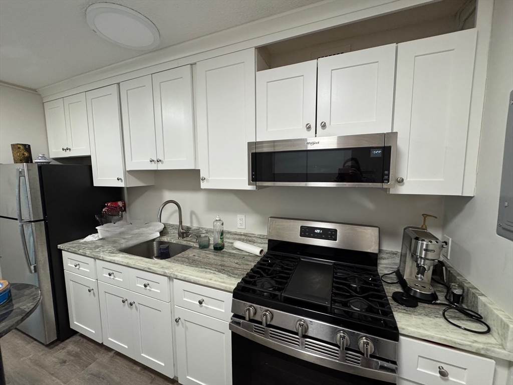 Studio bed, 1 bath apartment for rent at 44 Washington St Unit 415, Longwood — photo 3 of 10