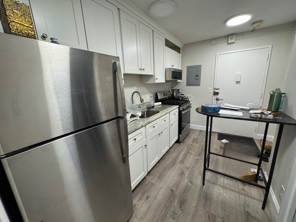 Studio bed, 1 bath apartment for rent at 44 Washington St Unit 415, Longwood — photo 4 of 10