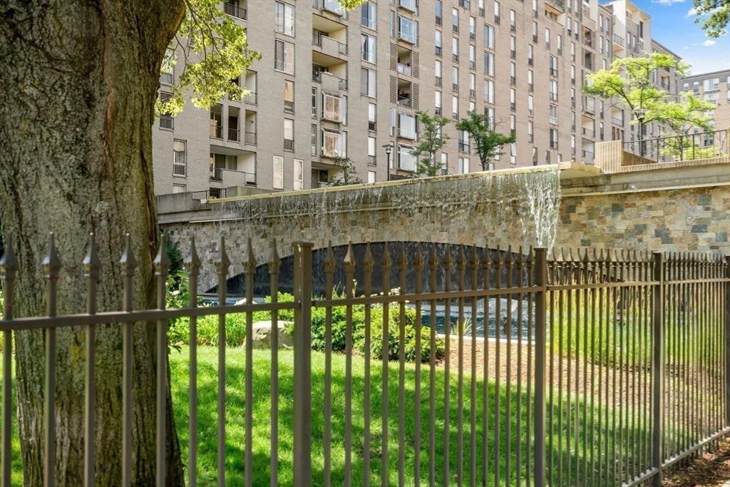 Studio bed, 1 bath apartment for rent at 44 Washington St Unit 813, Brookline — photo 14 of 17