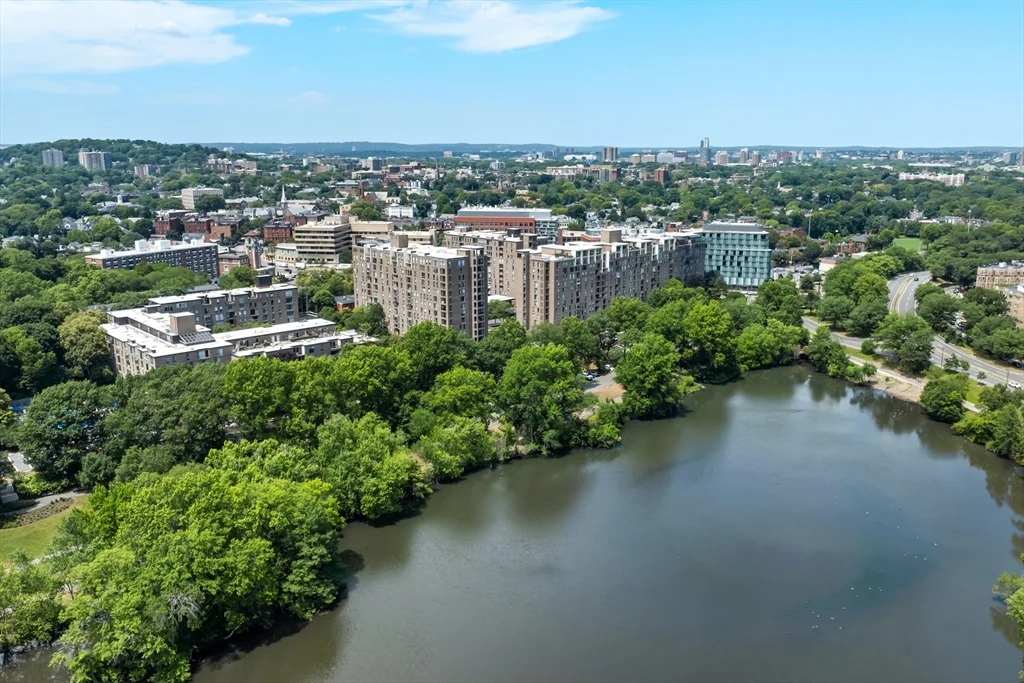 Studio bed, 1 bath apartment for rent at 44 Washington St Unit 814, Brookline Village — photo 8 of 15