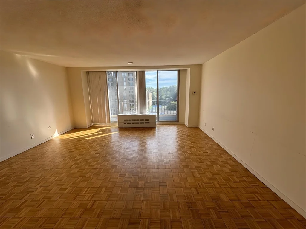 Studio bed, 1 bath apartment for rent at 44 Washington St Unit 906, Brookline Village — photo 2 of 10