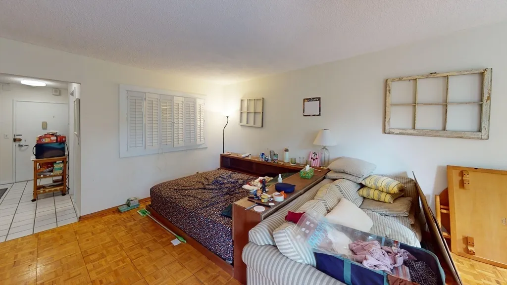 Studio bed, 1 bath apartment for rent at 44 Washington Unit 515, Coolidge Corner — photo 3 of 5