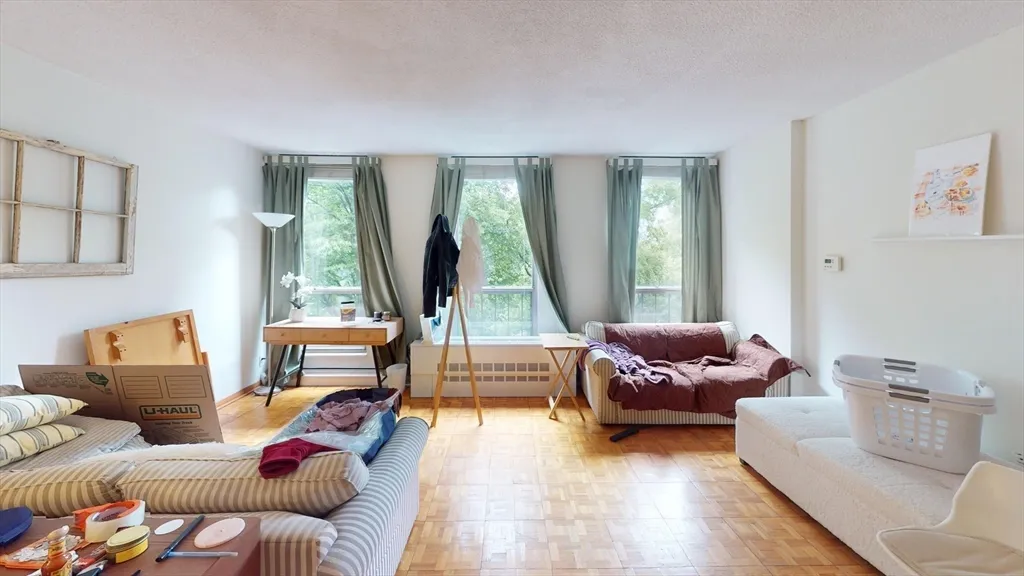 Studio bed, 1 bath apartment for rent at 44 Washington Unit 515, Coolidge Corner — photo 2 of 5