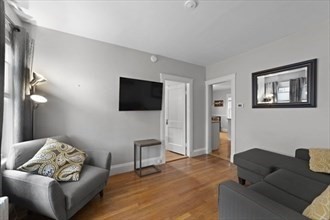 1 bed, 1 bath apartment for rent at 44 West Unit 1, Quincy — photo 4 of 17