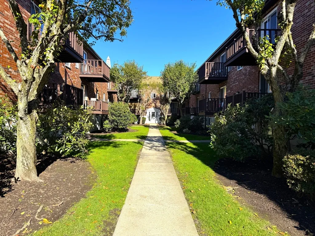 2 bed, 1 bath apartment for rent at 44 Westgate Rd Unit 5, Chestnut Hill — photo 15 of 15