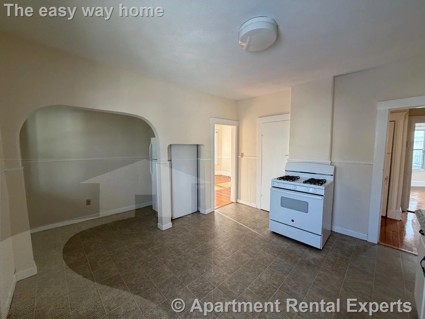 2 bed, 1 bath apartment for rent at 44 Wilson Ave Unit 1, Waverly — photo 1 of 16