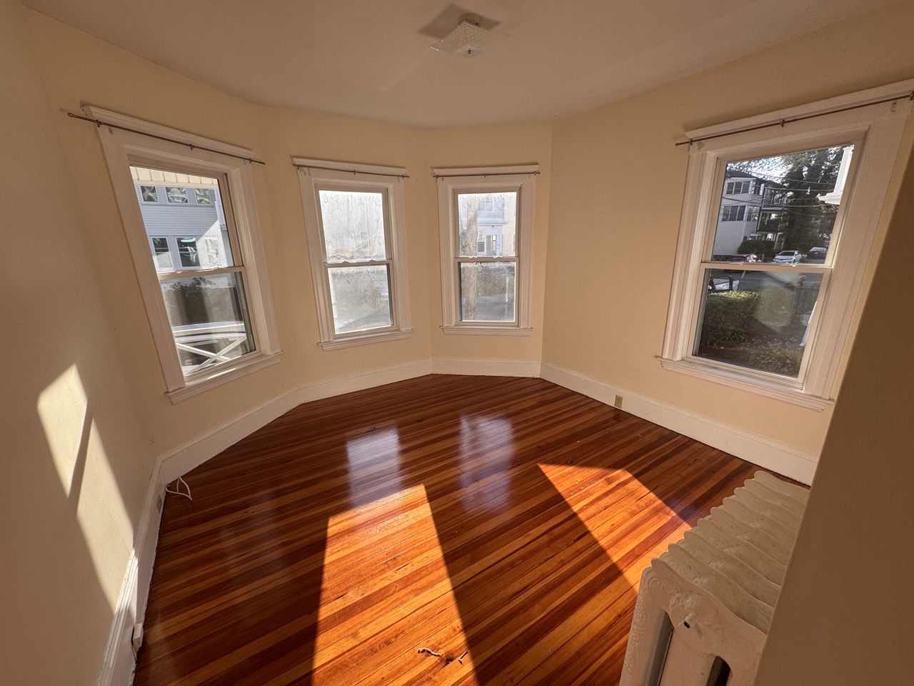 2 bed, 1 bath apartment for rent at 44 Wilson Ave, Waverley — photo 2 of 21