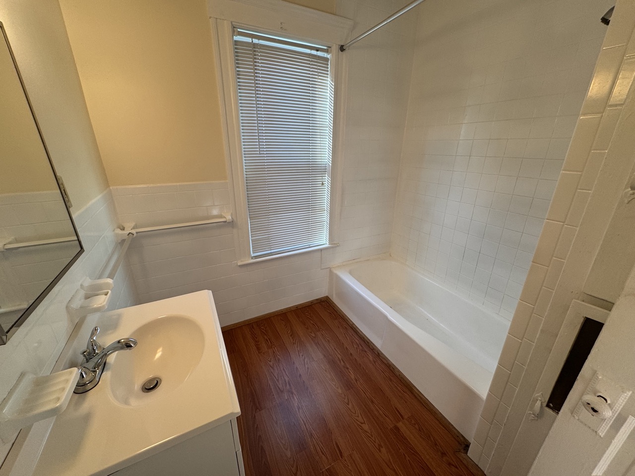 2 bed, 1 bath apartment for rent at 44 Wilson Ave, Waverley — photo 17 of 21